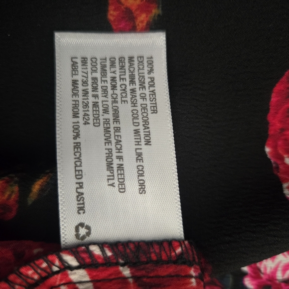 Floral Romper - Picture 3 of 3